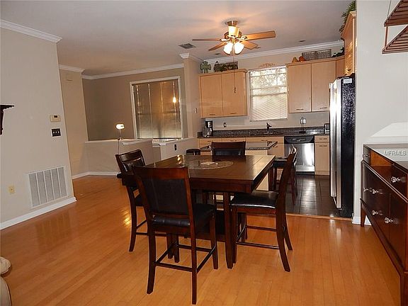 5th image of 310 S Arrawana Ave Unit A