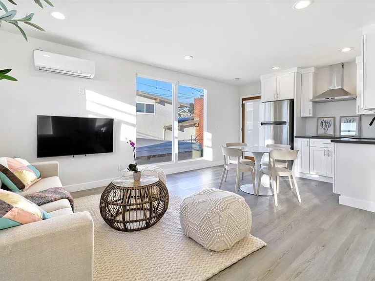 361 Flint Ave #A — Photo 9