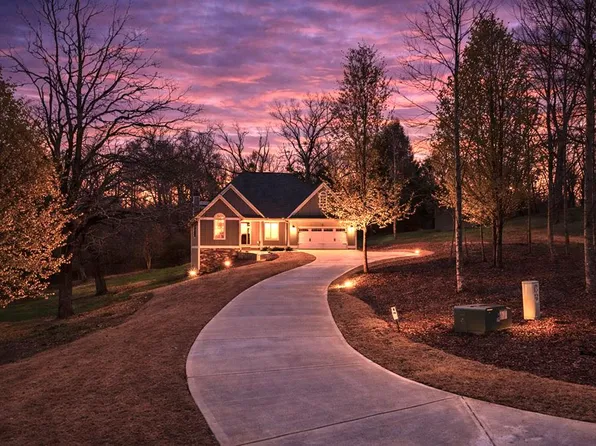 49 Caspian Trl, Ellijay, GA 30540