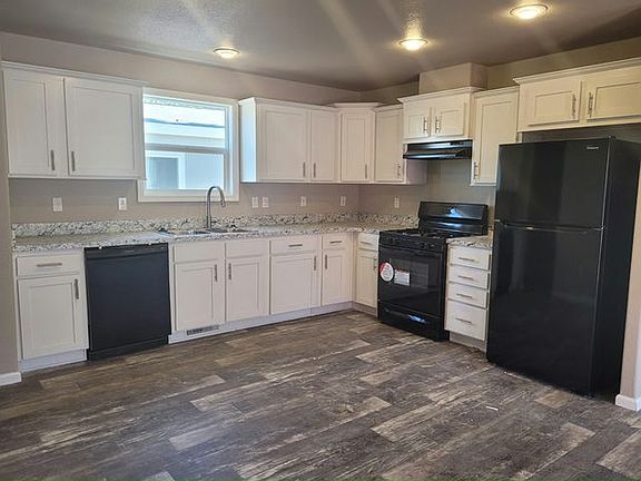 2nd image of 825 N Lamb Blvd Space 193
