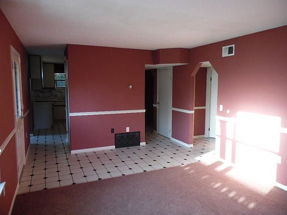 2nd image of 219 Dolphin Estates Ct