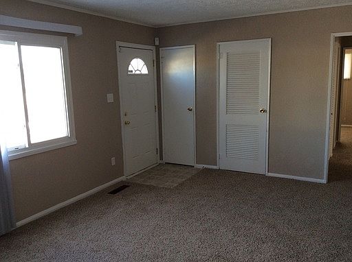 2nd image of 2836 Eagledale Dr