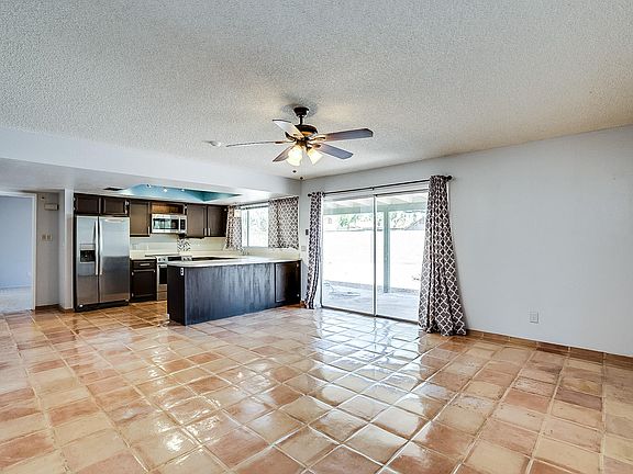 5th image of 3618 W Carla Vista Dr