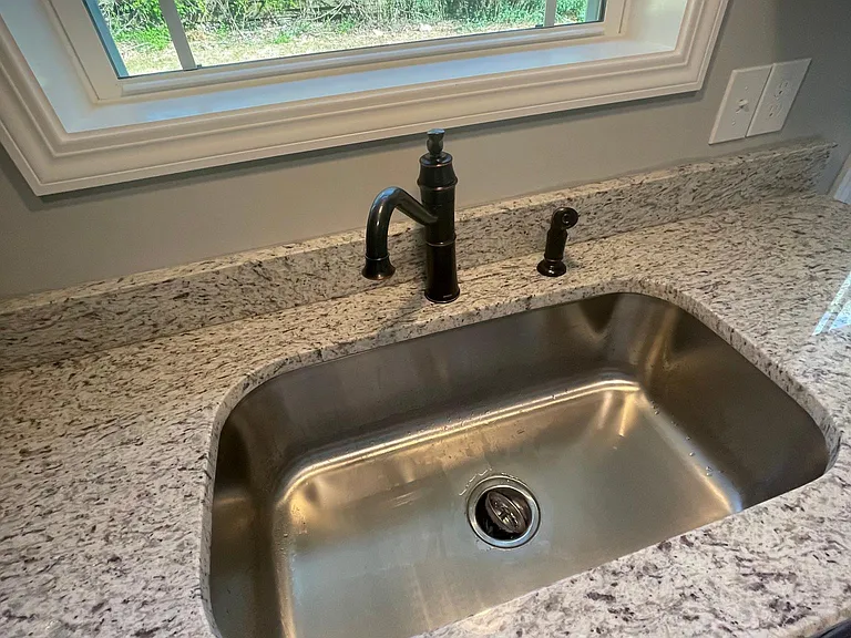 125 Dogwood Ct — Photo 8