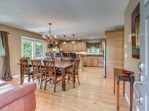 3rd image of 281 Granite St Unit 1