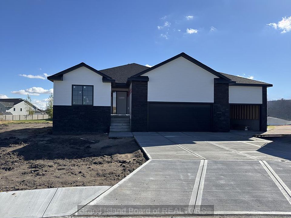 1st image of 2107 Pearl Pl