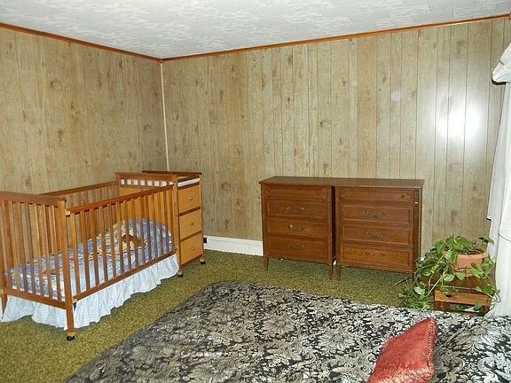 Master bedroom. 15 1/3ft x 12f