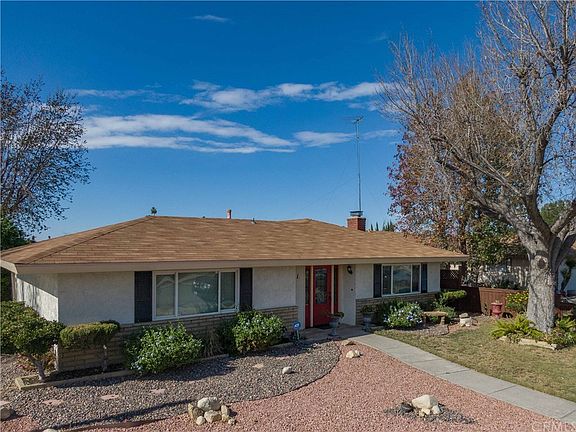 4th image of 891 Malaga Pl