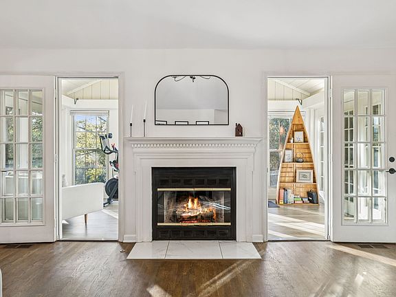 3rd image of 1764 Aaronwood Dr