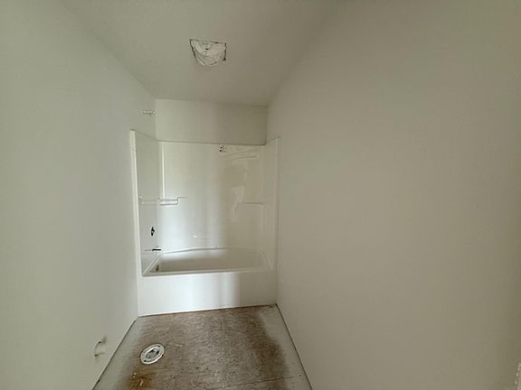 5th image of 2813 Amber Valley Rd