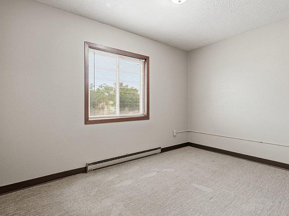 4th image of 1907 8th St #422209b06