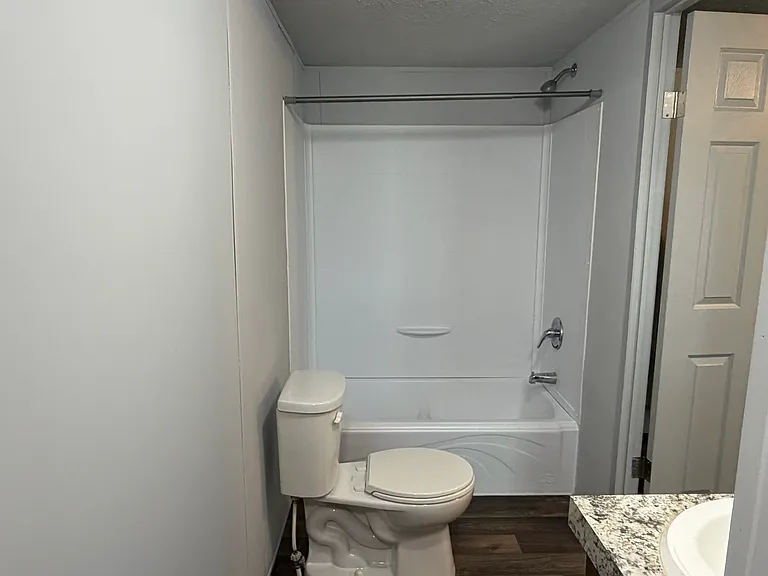 15 Locust St — Photo 27