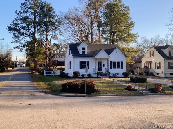 628 N Lunenburg Ave, South Hill, VA 23970