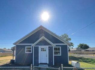 900 Robbins St, Milton Freewater, OR 97862