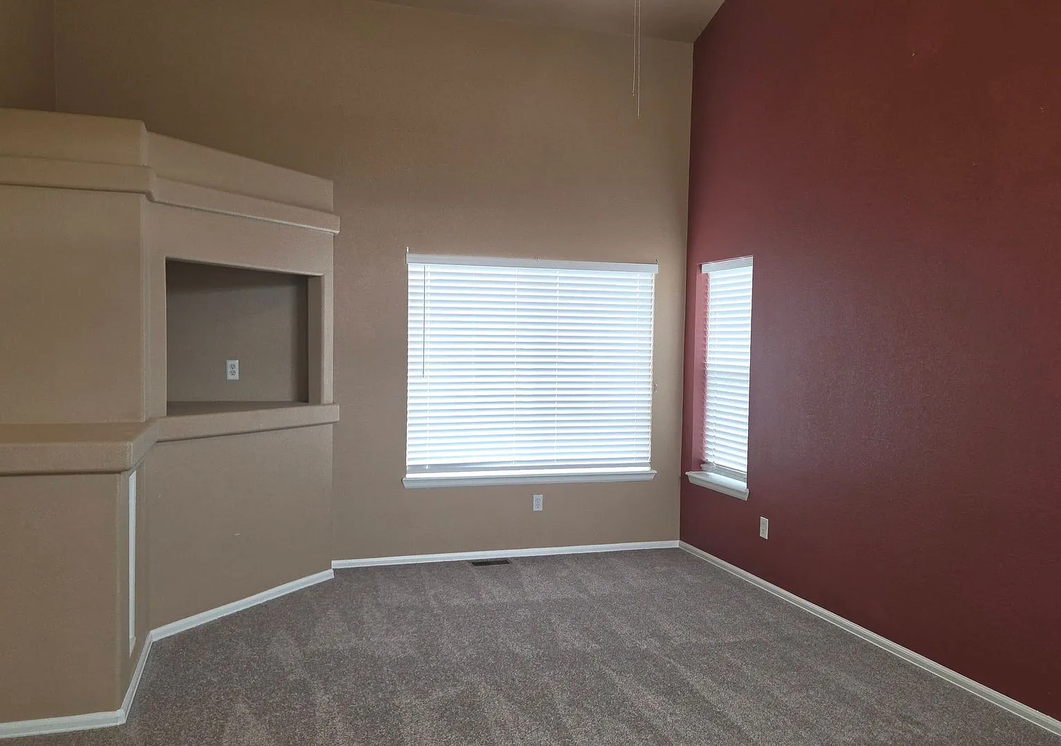 5343 Arroyo St. - Stetson Hills - 4 Bed/ 3.5 Bath/ 2 Car Garage — Photo 3