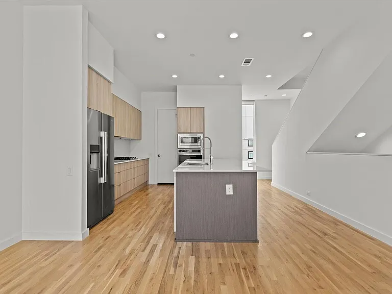 4210 Delano Pl #1 — Photo 4