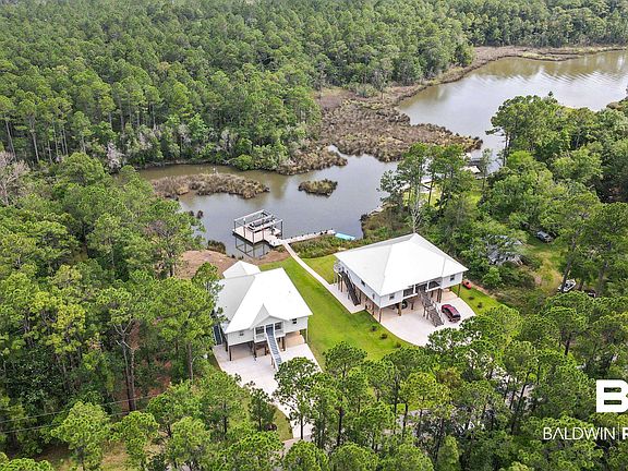 3rd image of 26398 Bayou Dr