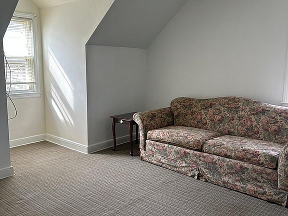 3rd image of 5 Pearl St #5