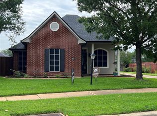 1100 E Belle Haven Dr, Bossier City, LA 71111
