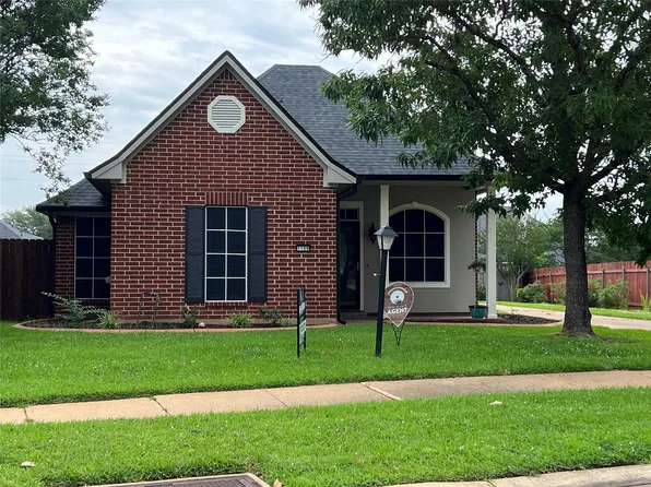 1100 E Belle Haven Dr, Bossier City, LA 71111