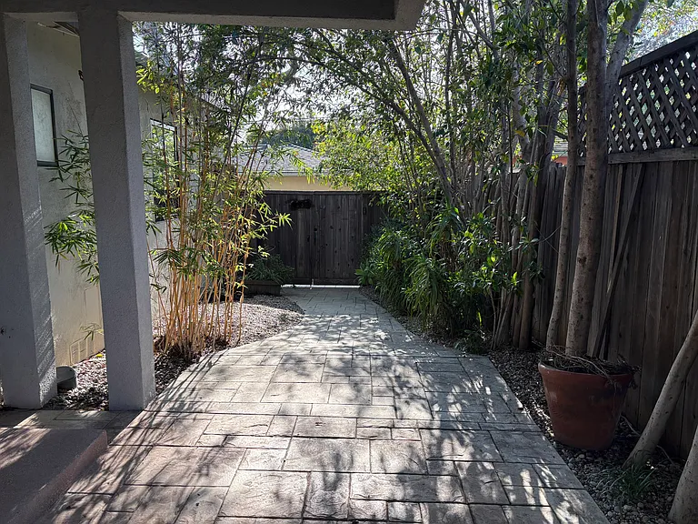 3139 Veteran Ave — Photo 14