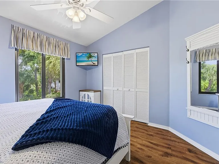 27119 Oakwood Lake Dr — Photo 21