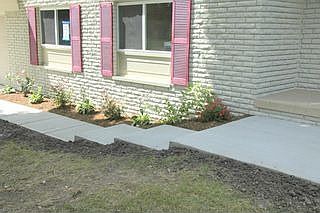 2nd image of 5586 Castleton Dr