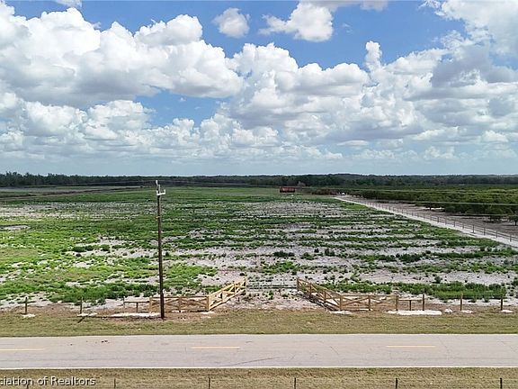 3rd image of Kelly Roberts Rd