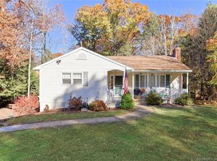 38 Wellwyn Dr, Portland, CT 06480