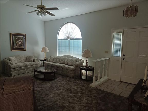 4th image of 805 Velma Ct