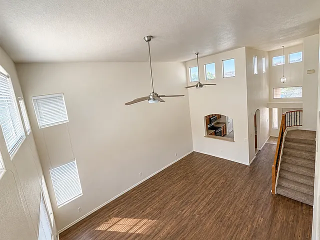 2067 Violeta Cir SE — Photo 6