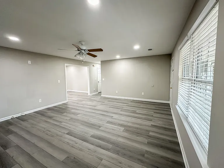 450 Fowler Rd #A — Photo 8