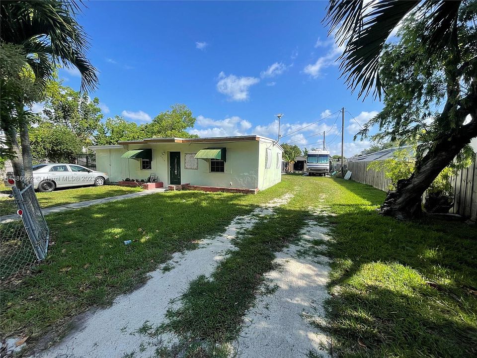 1st image of 9815 SW 183rd St