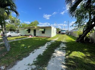 9815 SW 183rd St, Palmetto Bay, FL 33157