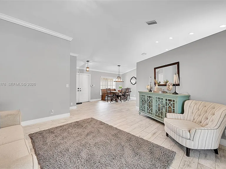 9841 SW 1st St #9841 — Photo 3