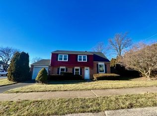 192 Samuel Rd, Lancaster, PA 17601