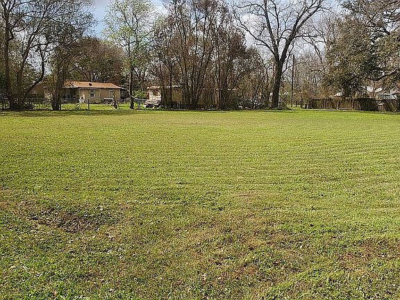 4th image of 1510 Austin St
