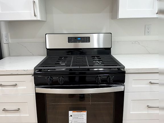3rd image of 444 & 446 N Alta Vista Blvd #446