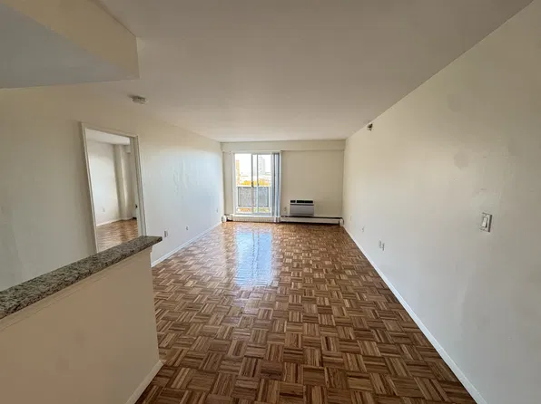 (undisclosed Address), Brookline, MA 02446