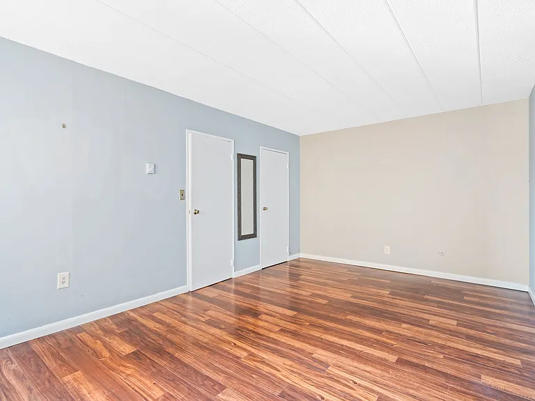 300 Lookout Ave #C4 — Photo 11