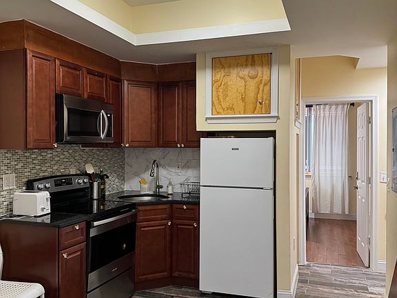 5th image of 806 N Broad St #3AA