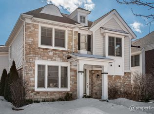 2197 Cottonwood Dr, Glenview, IL 60026