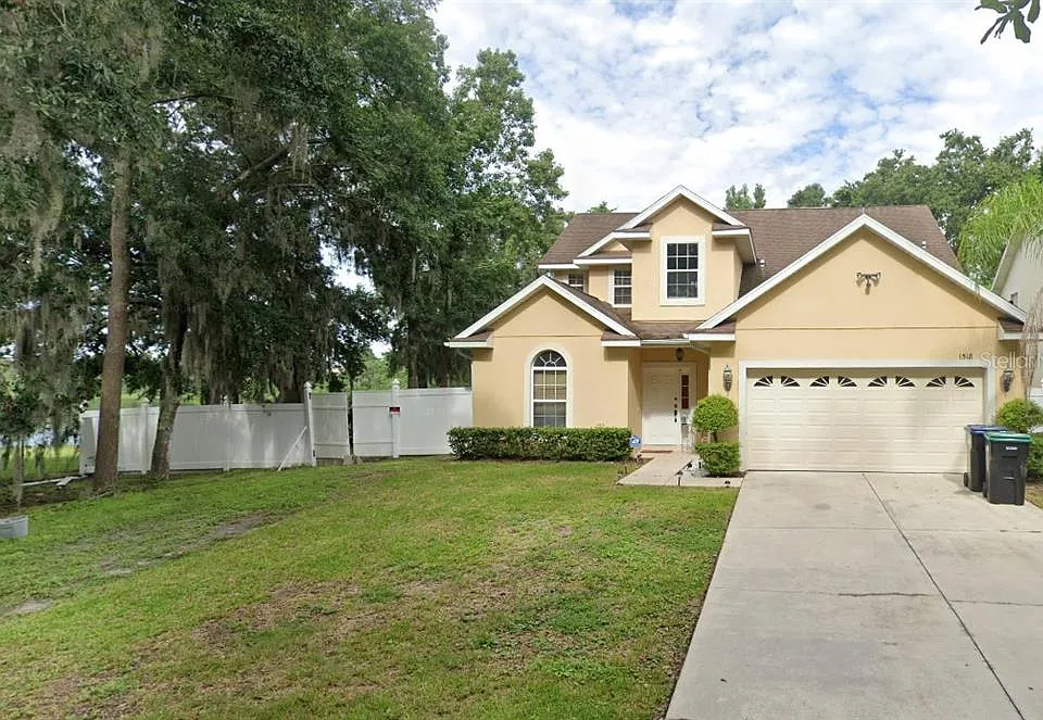 1530 Salem Dr