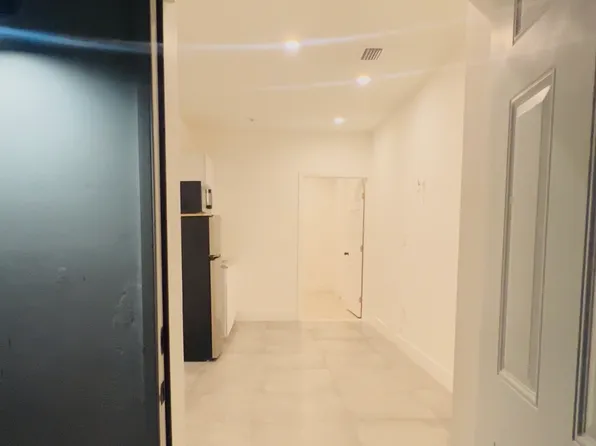 1610 NW 53rd St #B, Miami, FL 33142