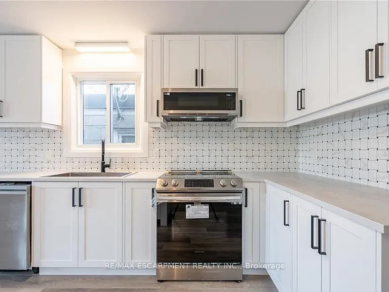 4289 Mountain St #3 — Photo 17