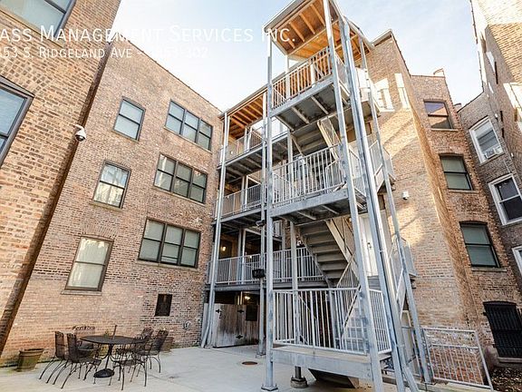 2nd image of 6853 S Ridgeland Ave #302