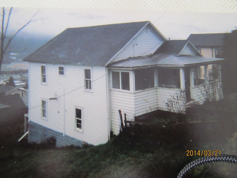 2nd image of 62 E Cranberry St