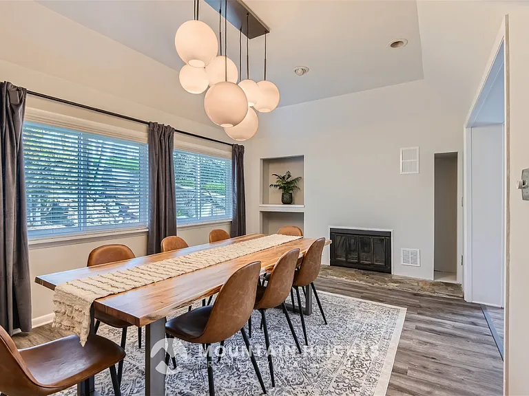 677 N Capitol St — Photo 5