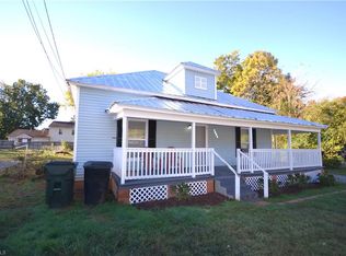 1003 Fix St, Burlington, NC 27215