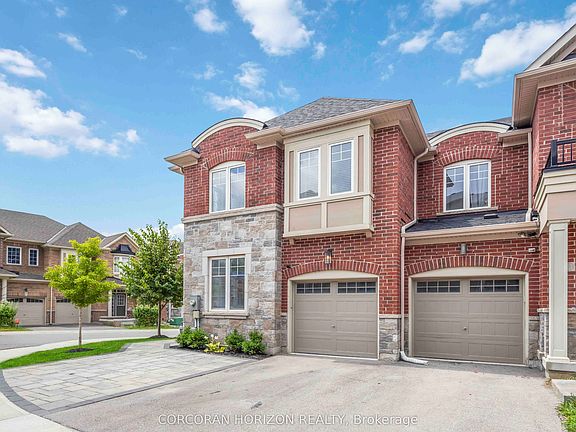 4th image of 81 Dundonald Trl